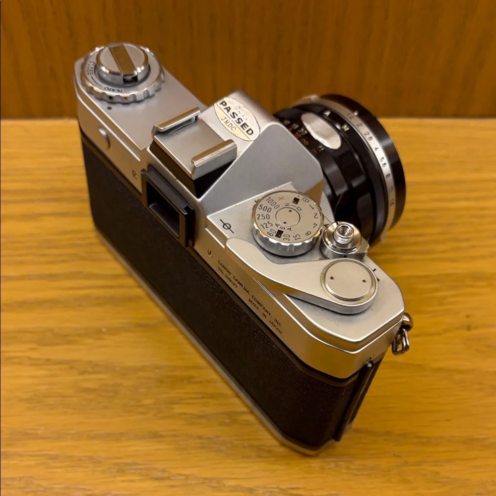 Canon Pellix Film Camera - Silver & Black - Picture 2 of 3